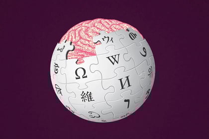 2000px-Wikipedia-logo-v2-en-S