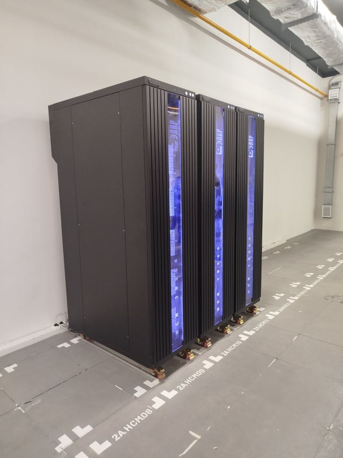 Контур резервного хранения на базе накопителей ЭЛАРобот НСМ-1