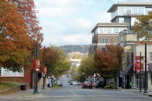 Dickson_Street_Fayetteville_Arkansas_in_the_fall