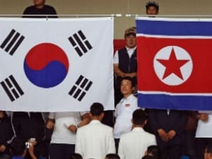 North-Korea-South-Korea-flags-Reuters_1