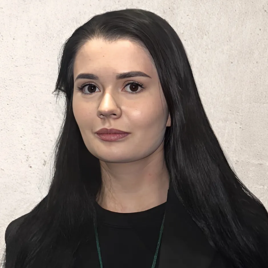 Александра Денисова