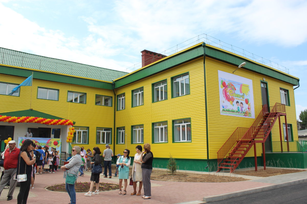 Казахские мошенники пользуются очередями в детсад для похищения персональных данных