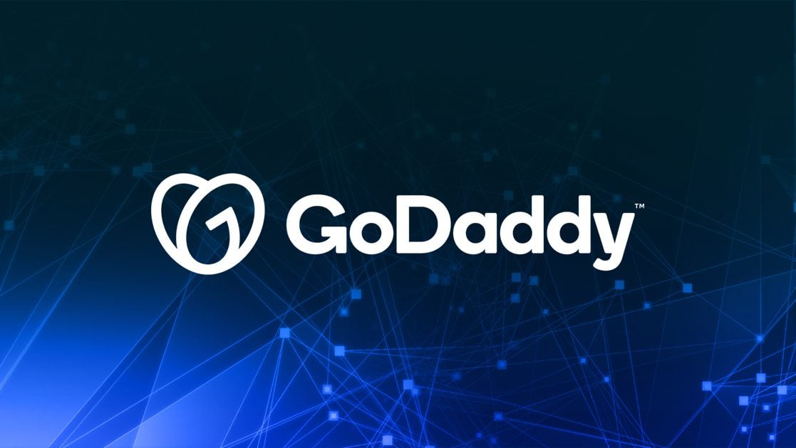 Хостинговый гигант GoDaddy заявил о найденной уязвимости, позволявшей перенаправление на фишинговые сайты и кражу исходного кода