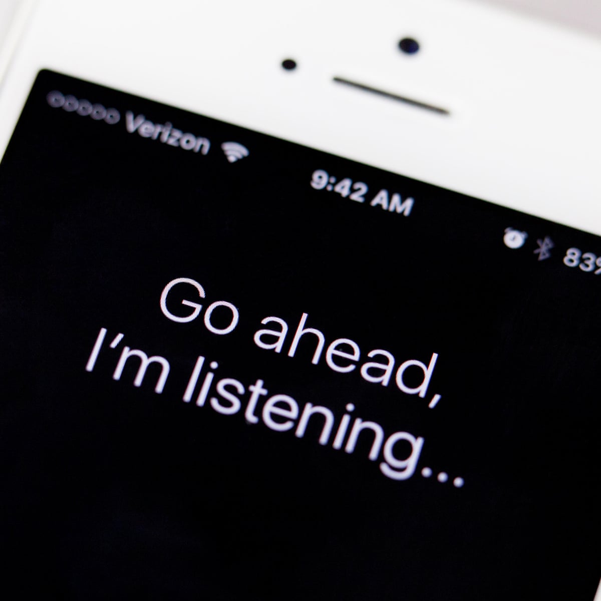 Apple снова обвинили в прослушке пользователей через Siri