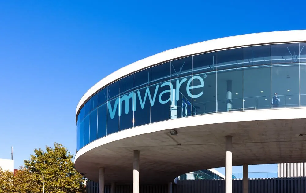 VMware подтвердила активную эксплуатацию уязвимости CVE-2023-20887 в Aria Operations