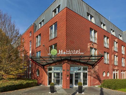 Группировка Play напала на немецкую сеть отелей H-Hotels