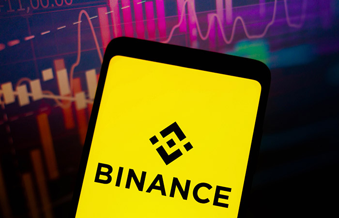 Binance в беде: SEC подала в суд на криптовалютную биржу и ее основателя