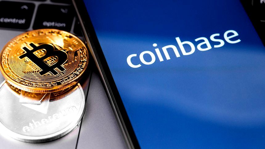 Криптобиржа Coinbase передавала данные американским властям