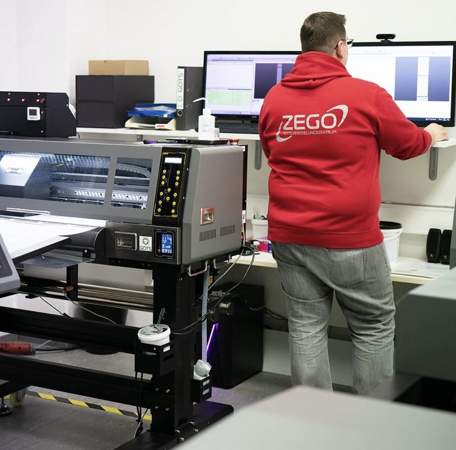 https://www.wirtschaftsforum.de/news/zego-textilveredelungszentrum-gmbh/neuer-meilenstein-in-der-textilveredelungsbranche-zertifizierte-nachhaltigkeit