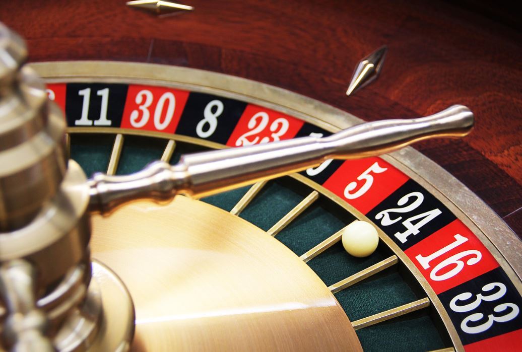 https://evropakipr.com/novosti/turko-kipriot-vyigral-v-kazino-bolshe-dvuh-millionov-lir-i-ostalsya-dolzhen